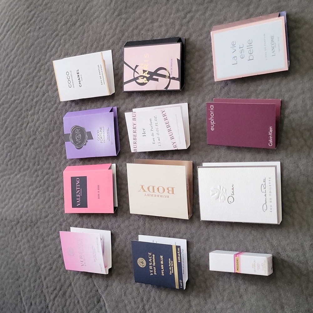Bundle of 12 perfume fragrance travel size samples: valentino, ysl, burberry..
